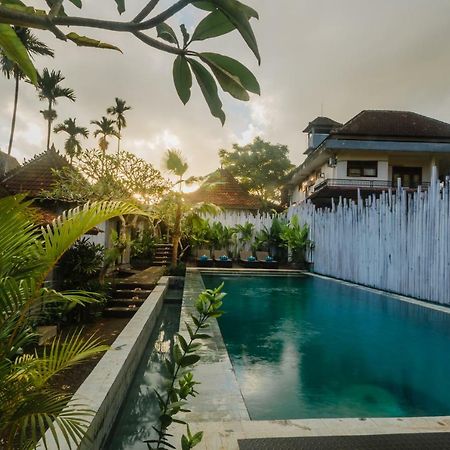 Green Taman Ubud By Prasi Hotel Exterior photo